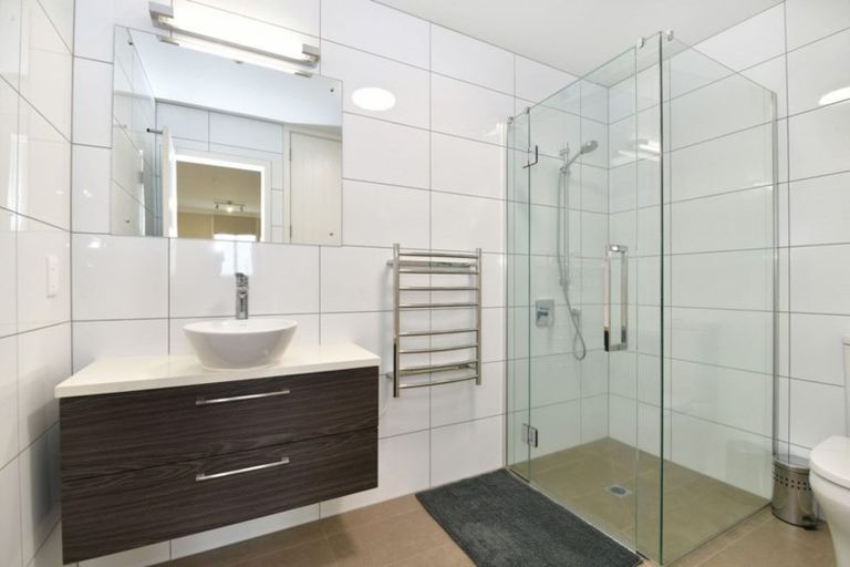 Photo of property in 76 Rewa Rewa Lane, Orewa, 0931