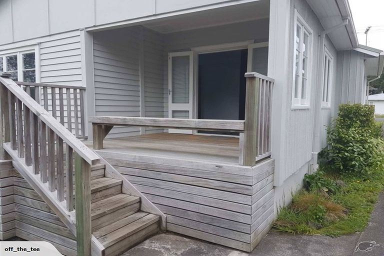 Photo of property in 9 Hillcrest Avenue, Hillcrest, Auckland, 0627