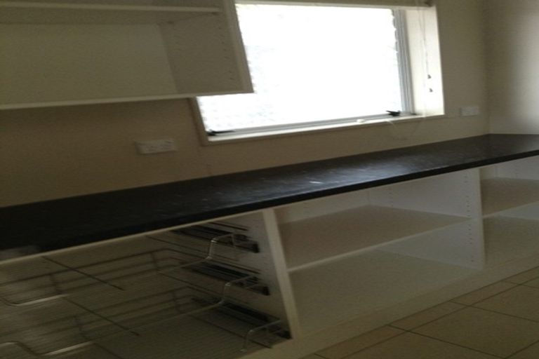 Photo of property in 5 Hunt Lane, Avondale, Christchurch, 8061