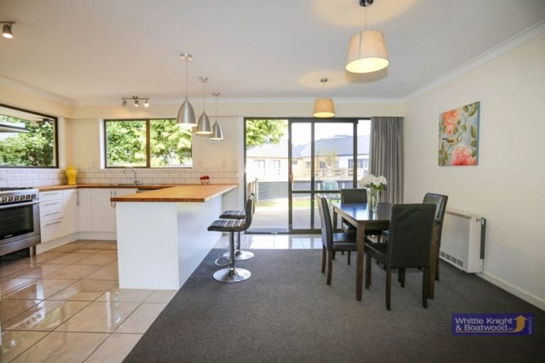 Photo of property in 6 Holmcroft Court, Cracroft, Christchurch, 8022