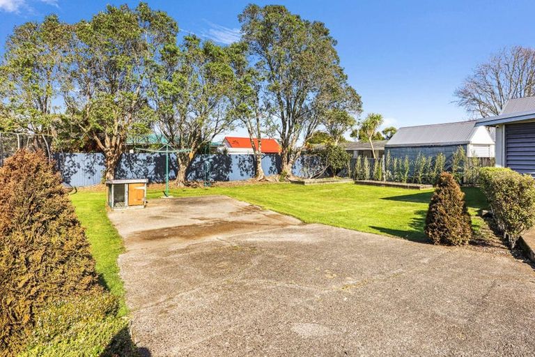 Photo of property in 22 Queen Street, Westport, 7825