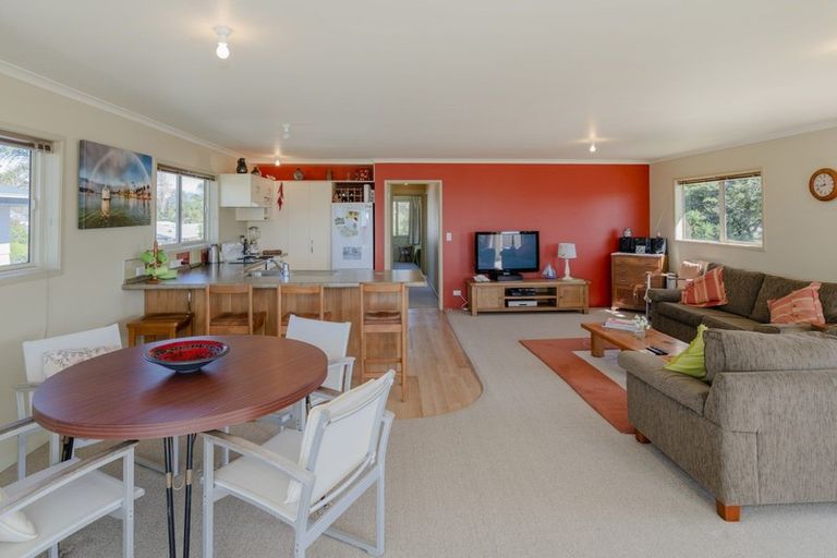 Photo of property in 255 Cook Drive, Whitianga, 3510