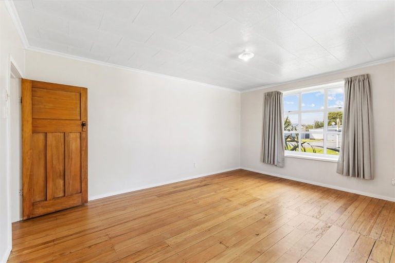 Photo of property in 47 Bright Street, Westport, 7825