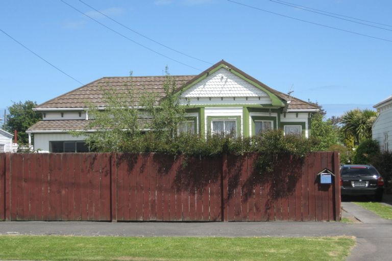 Photo of property in 71 Niblett Street, Whanganui, 4500
