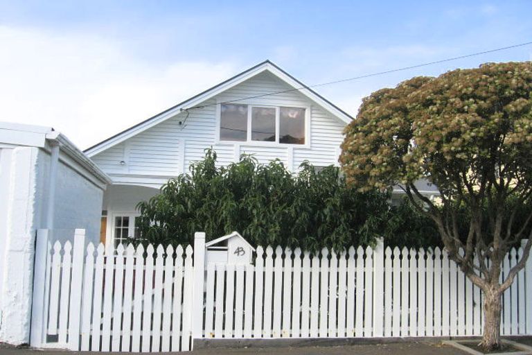 Photo of property in 43 Freyberg Street, Lyall Bay, Wellington, 6022