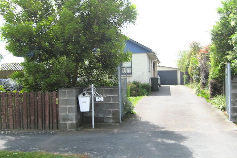 Photo of property in 52 Lambeth Crescent, Redwood, Christchurch, 8051
