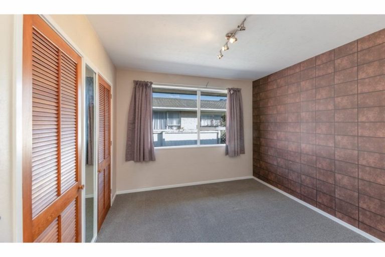 Photo of property in 2/15 Sandra Street, South New Brighton, Christchurch, 8062