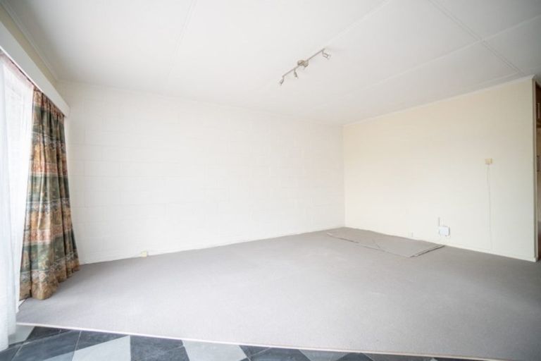 Photo of property in 330 Featherston Street, Palmerston North, 4414