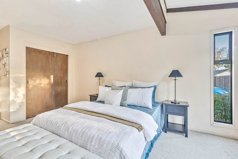 Photo of property in 2/5 Gloaming Place, Conifer Grove, Takanini, 2112