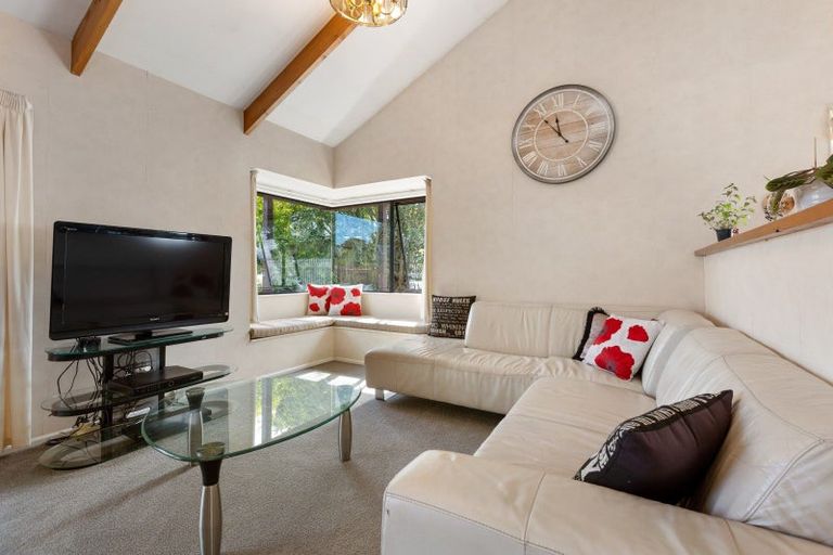 Photo of property in 122 Glenpark Avenue, Frankleigh Park, New Plymouth, 4310