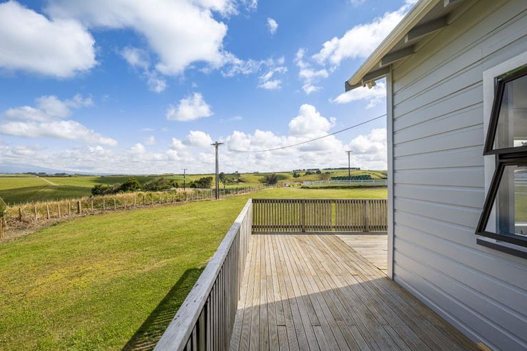 Photo of property in 370 Boylan Road, Te Roti, Hawera, 4673