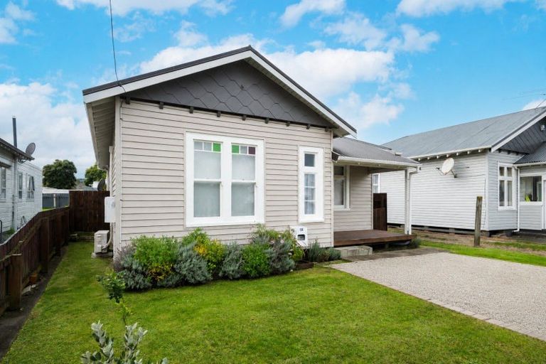 Photo of property in 245 Kahutia Street, Gisborne, 4010