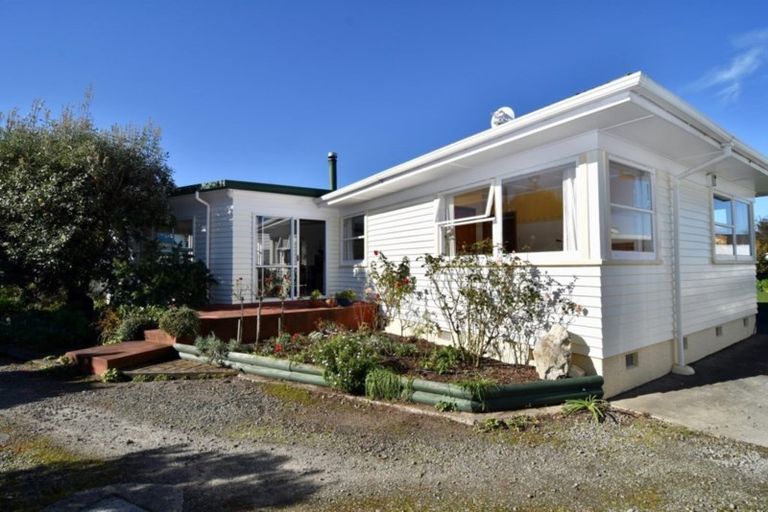 Photo of property in 15 Clifton Avenue, Carterton, 5713