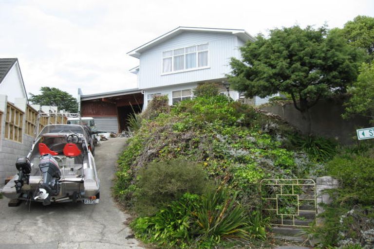 Photo of property in 1 Caribou Place, Kingston, Wellington, 6021