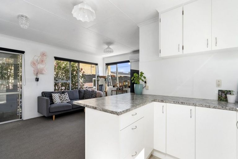 Photo of property in 84a Buller Street, New Plymouth, 4312