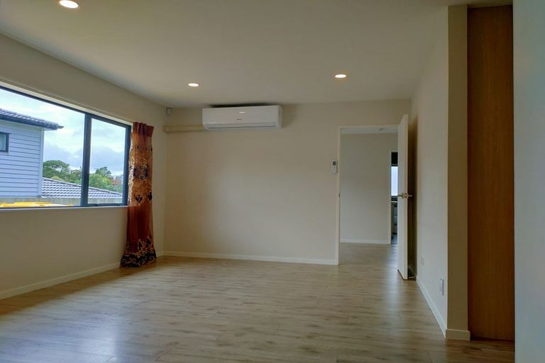 Photo of property in 12 Han Court, Glen Eden, Auckland, 0602