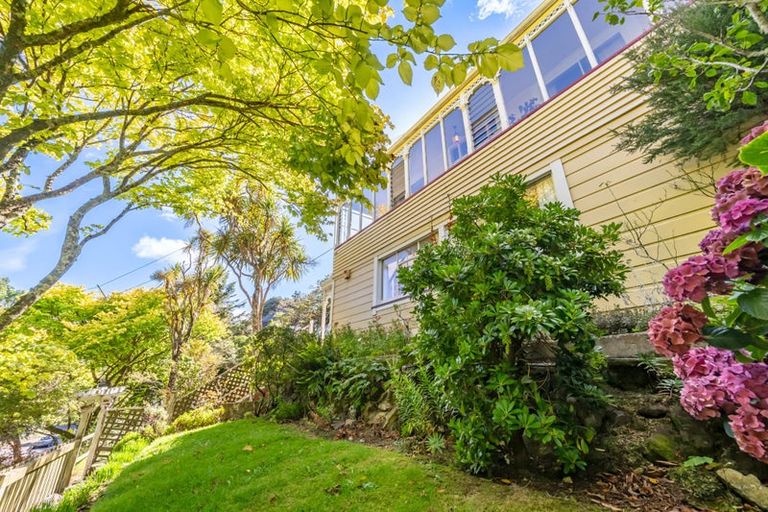 Photo of property in 185 Glenmore Street, Kelburn, Wellington, 6012