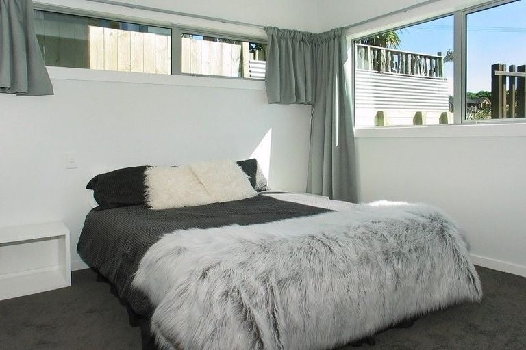 Photo of property in 90 Muri Road, Pukerua Bay, 5026