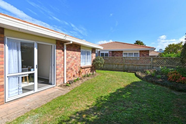 Photo of property in 2/29 Lane Street, Wallaceville, Upper Hutt, 5018