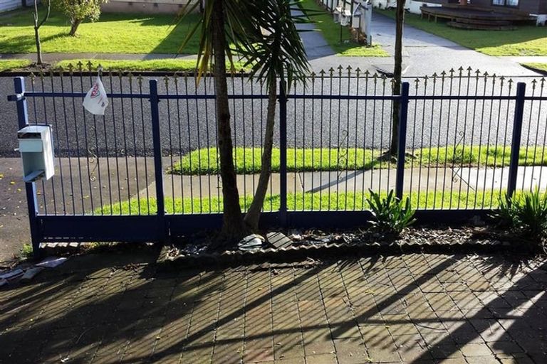 Photo of property in 4/14 Taitimu Drive, Weymouth, Auckland, 2103