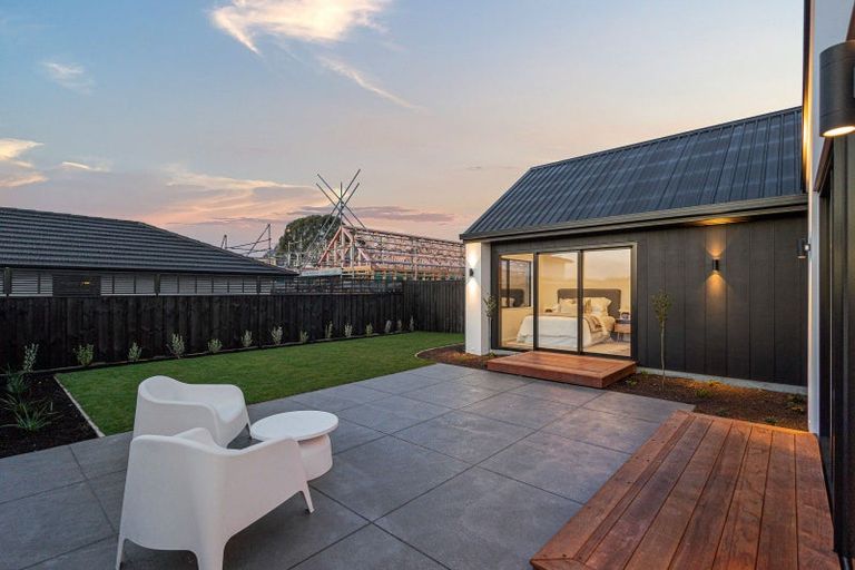 Photo of property in 1 Hobbs Lane, Harewood, Christchurch, 8051