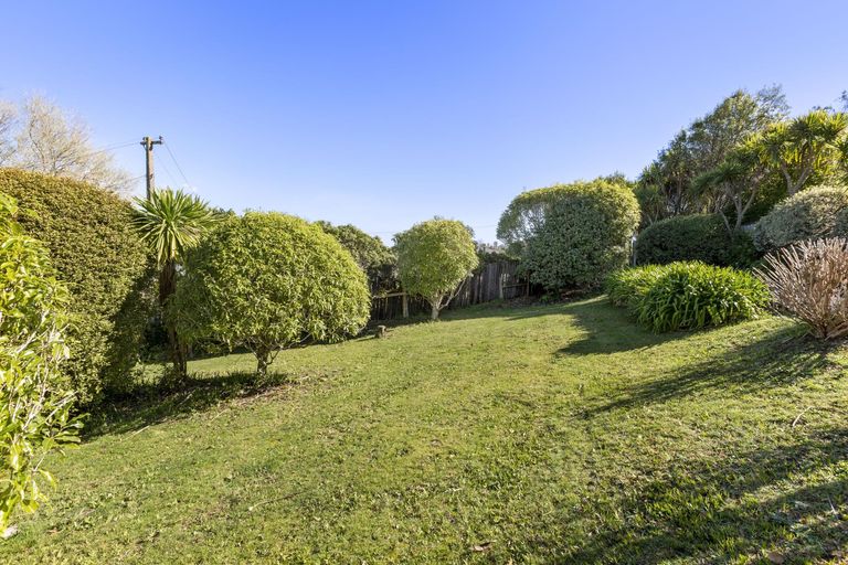 Photo of property in 4 Robertson Street, Raglan, 3225