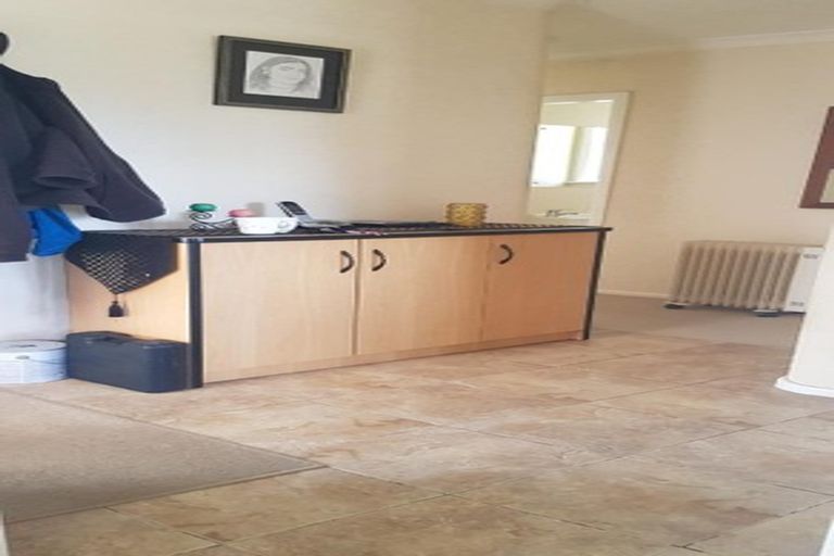 Photo of property in 15 Charles Street, Clouston Park, Upper Hutt, 5018