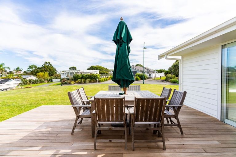 Photo of property in 24 Waterman Drive, Langs Beach, Waipu, 0582
