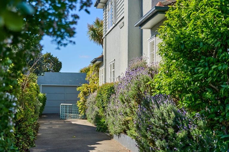 Photo of property in 5 Marina Grove, Hutt Central, Lower Hutt, 5010