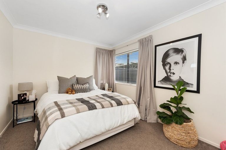 Photo of property in 19 Kingsway Crescent, Forest Lake, Hamilton, 3200