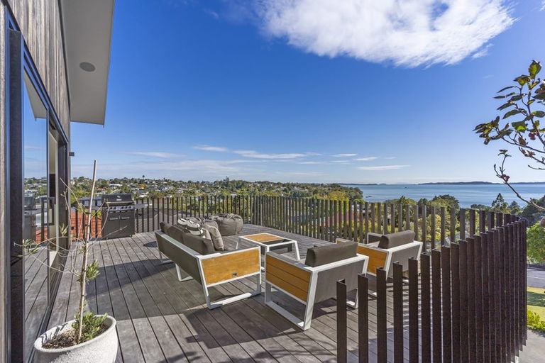 Photo of property in 71 Pah Road, Cockle Bay, Auckland, 2014