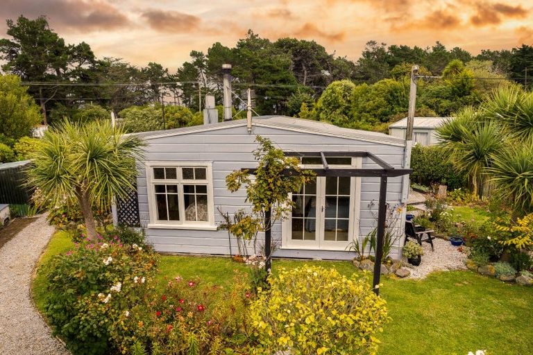 Photo of property in 10 Muri Street, Aramoana, Port Chalmers, 9082