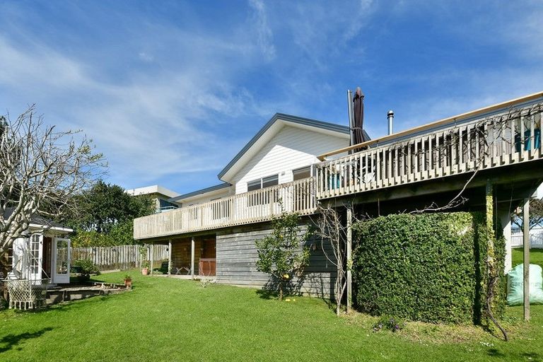 Photo of property in 28 Alec Craig Way, Gulf Harbour, Whangaparaoa, 0930