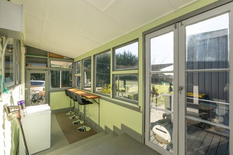 Photo of property in 17 Stopbank Road, Milford, Temuka, 7986
