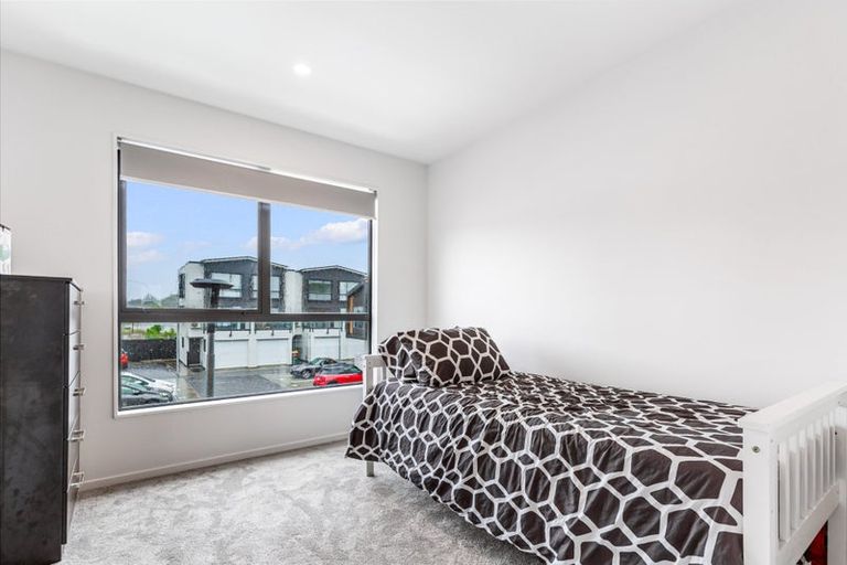Photo of property in 17 Red Arches Road, Henderson, Auckland, 0610