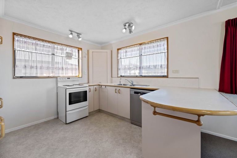 Photo of property in 22 Golders Place, Richmond Heights, Taupo, 3330