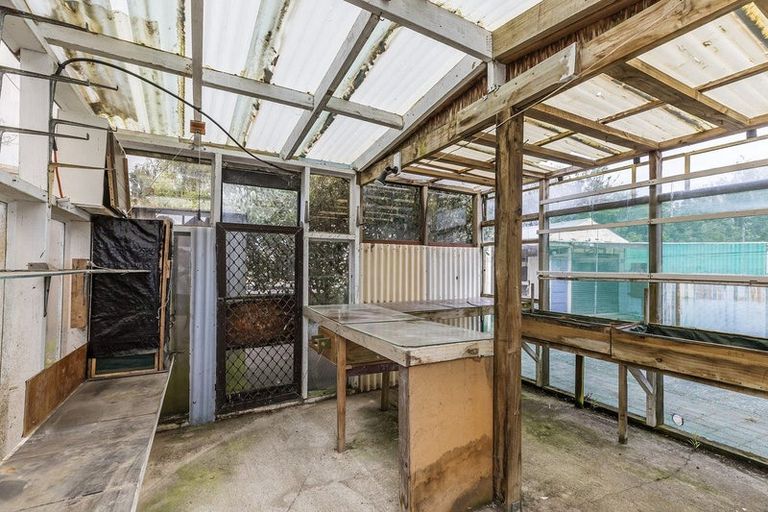 Photo of property in 124 Sievers Grove, Cannons Creek, Porirua, 5024