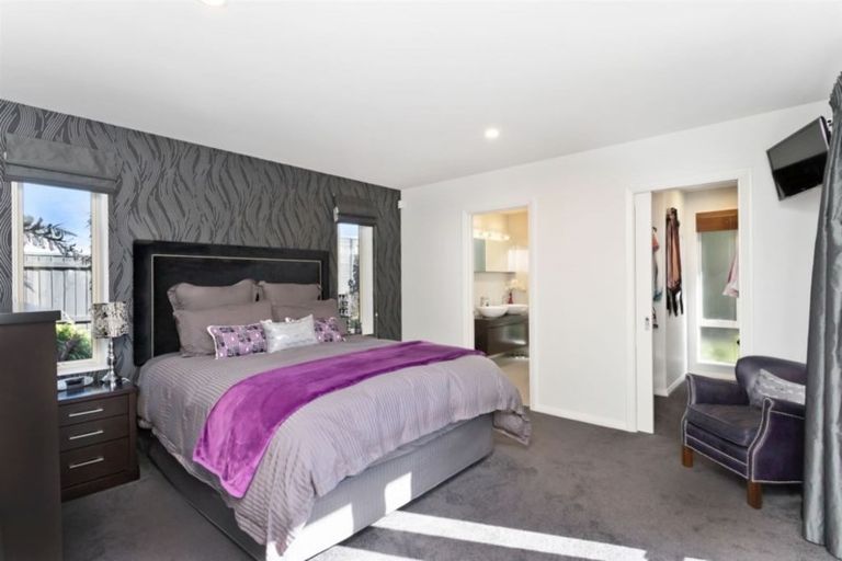 Photo of property in 18 Aylsham Lane, Casebrook, Christchurch, 8051