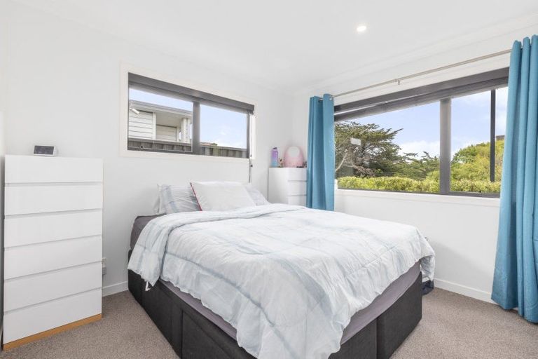 Photo of property in 18 Pateke Drive, Kenepuru, Porirua, 5022