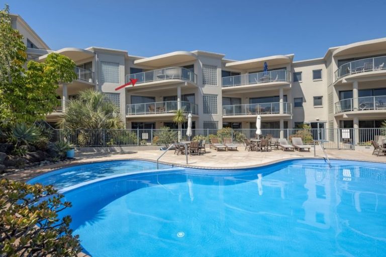 Photo of property in 302/178 Marine Parade, Mount Maunganui, 3116