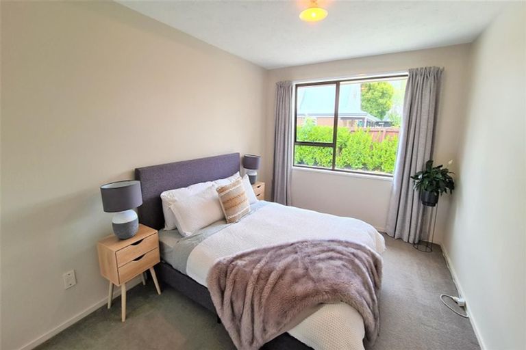 Photo of property in 1/39 Solomon Avenue, Redwood, Christchurch, 8051