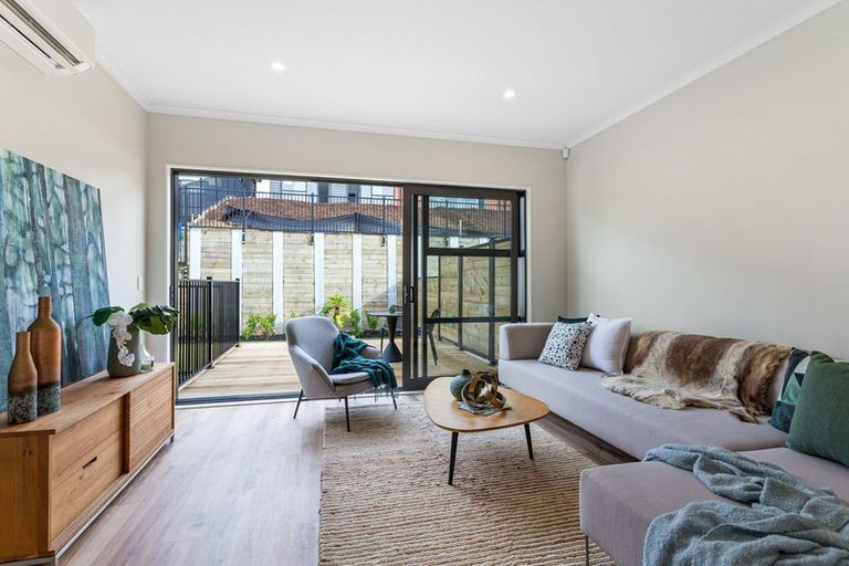 Photo of property in 25 Barrel Crescent, Swanson, Auckland, 0614