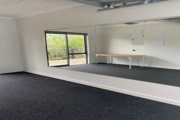 Photo of property in 1/2 Moana Street, Frankton, Hamilton, 3204