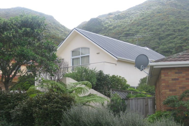 Photo of property in 8 Ridvan Grove, Ngaio, Wellington, 6035