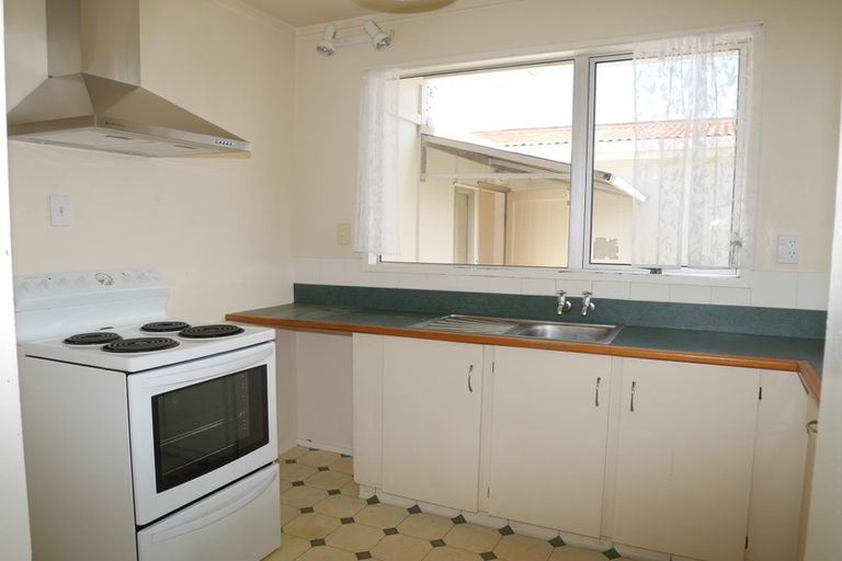 Photo of property in 11a Cypress Grove, Paraparaumu, 5032