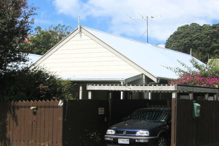Photo of property in 133 Aro Street, Aro Valley, Wellington, 6021