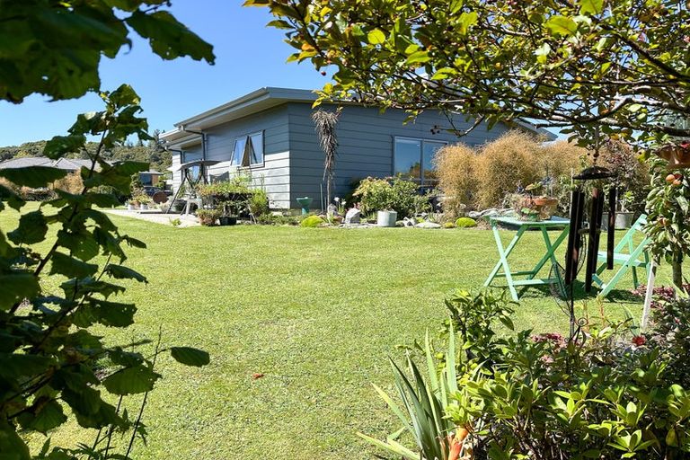 Photo of property in 12 Mcdonald Place, Collingwood, 7073