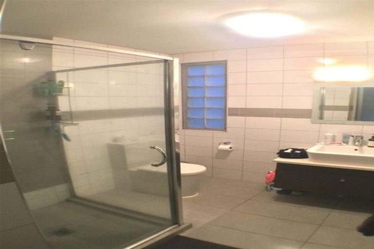 Photo of property in 35r Garnet Road, Westmere, Auckland, 1022