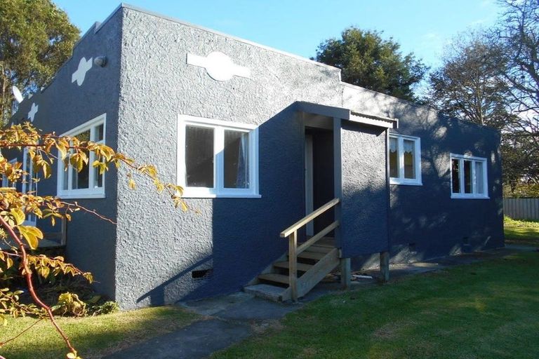 Photo of property in 11 Dunstan Street, Otaki, 5512