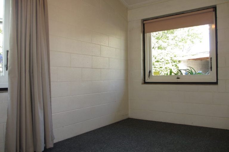 Photo of property in 54 Holly Road, St Albans, Christchurch, 8014
